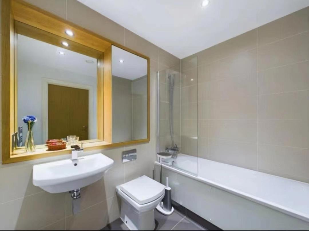 Homestay Room With Stunning Thames River View London Kültér fotó